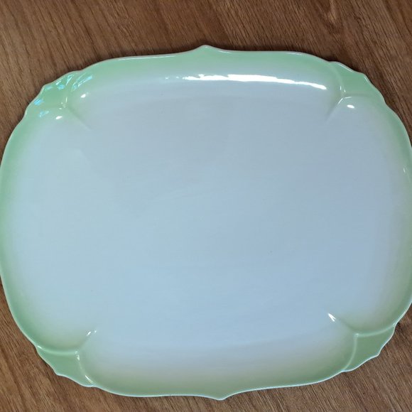 Caldo-Freddo Dreamer Green 16" Oval Serving Platter. - Picture 1 of 6